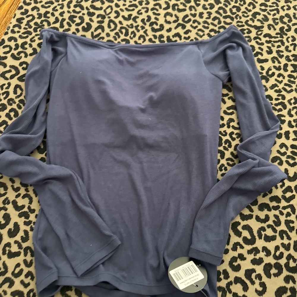 Klassy Network Off-Shoulder Long Sleeve Top in Blue